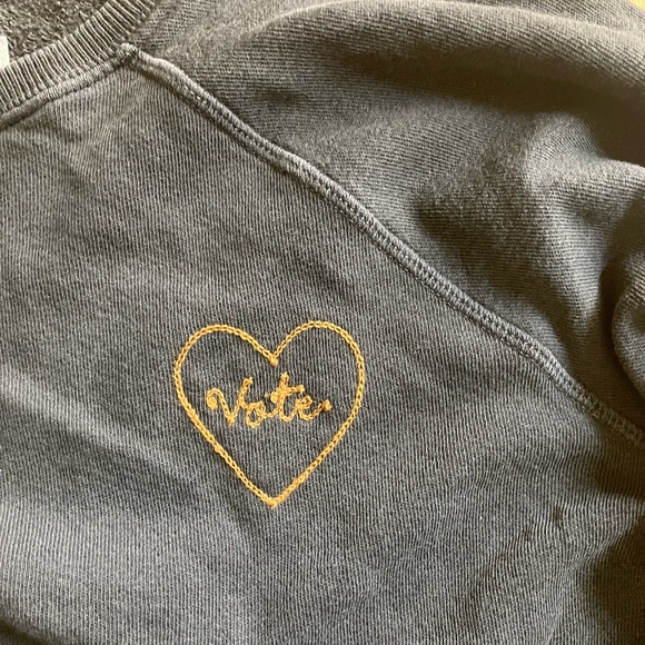 The Great “vote” sweatshirt size 2 - Picture 2 of 4